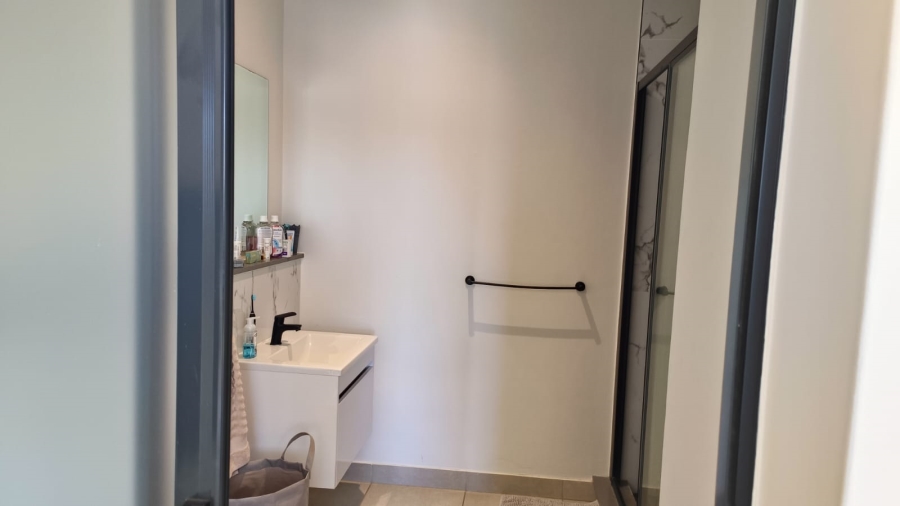 To Let 2 Bedroom Property for Rent in Parklands North Western Cape